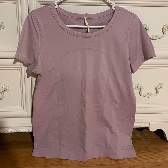 Lululemon Swiftly Tech Short-Sleeve Shirt 2.0 Hip Length - Picture 1 of 3